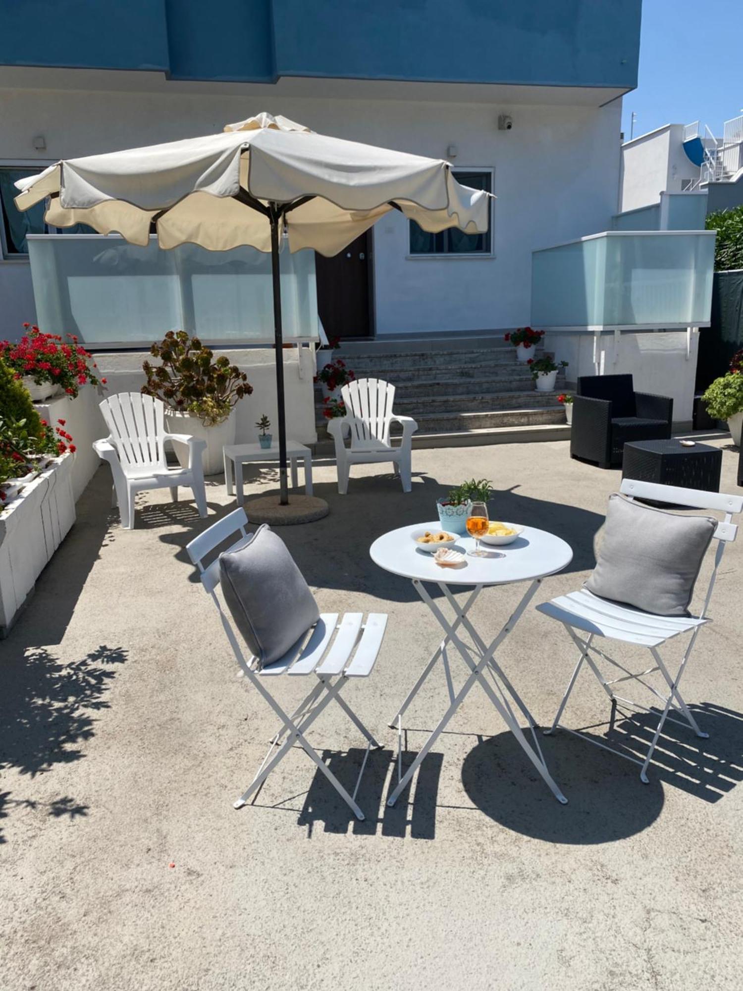 Hotel Soleemare Barletta Exterior foto